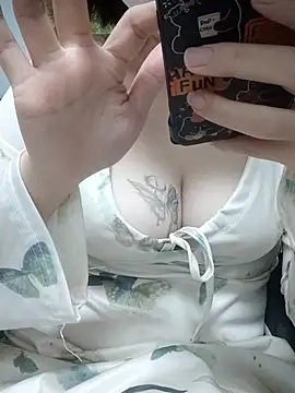 miniiceyya online show from 11, 3, 2026