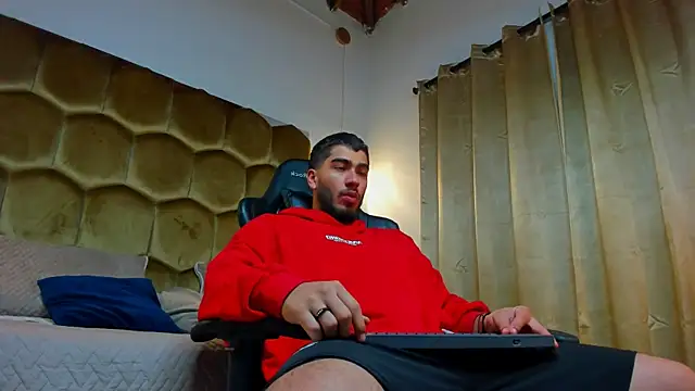 Franco banderas online show from 24, 2, 2026