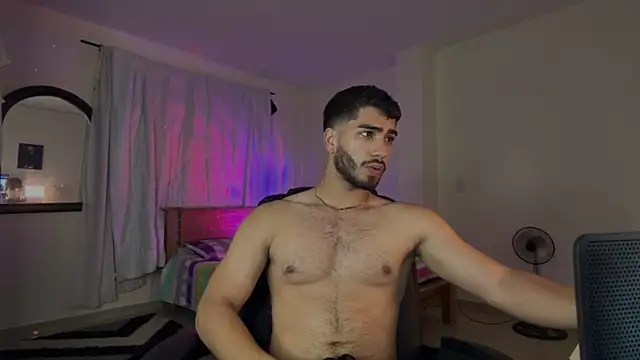 Franco banderas online show from 23, 4, 2026