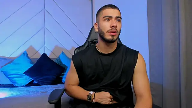 Franco banderas online show from 13, 1, 2026