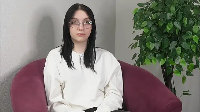 Snapshot of AmyDilox chatting on 1, 12, 2025 AmyDilox online show from 1, 12, 2025