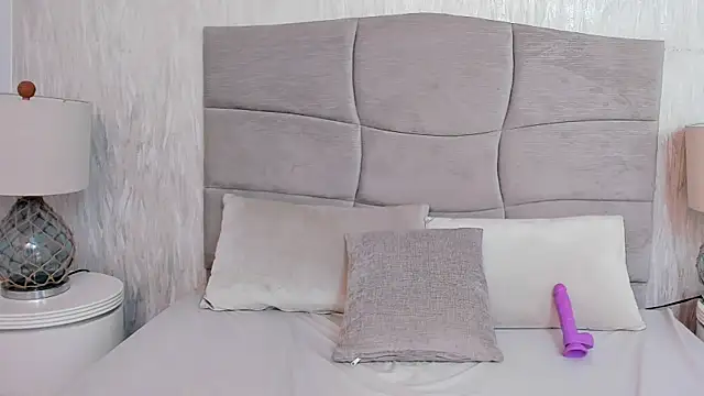 Naomii BDSM online show from 3, 3, 2026