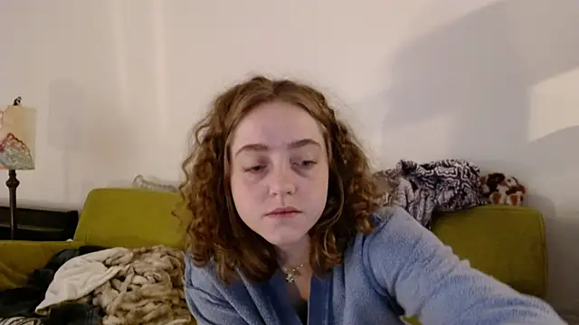 DeliaBlew online show from 15, 12, 2025