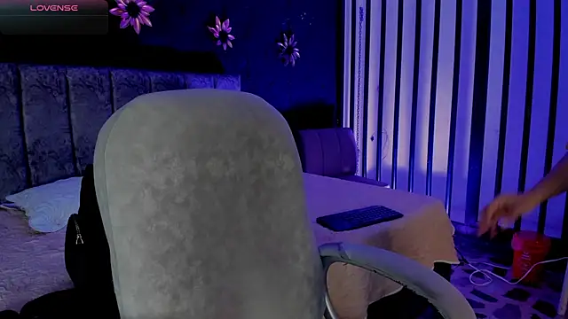Cherrybombs  online show from 23, 4, 2026