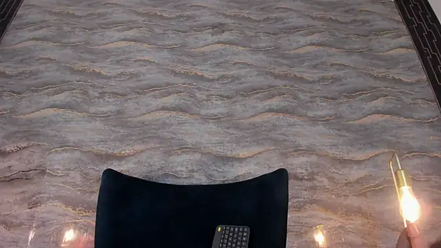 Mia Luxor online show from 8, 5, 2026