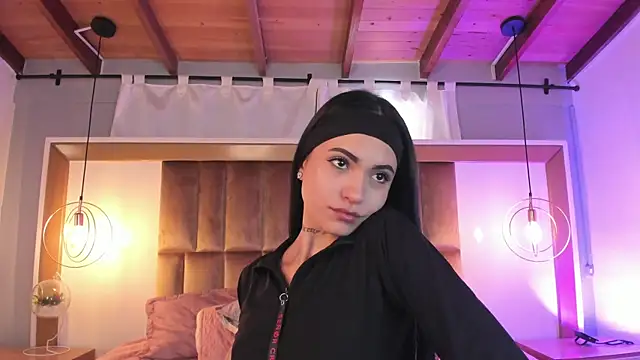 BrianaJhons19 online show from 21, 4, 2026