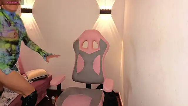 Snapshot of Ivonne_ferrer__ chatting on 1, 12, 2025 Ivonne ferrer online show from 1, 12, 2025