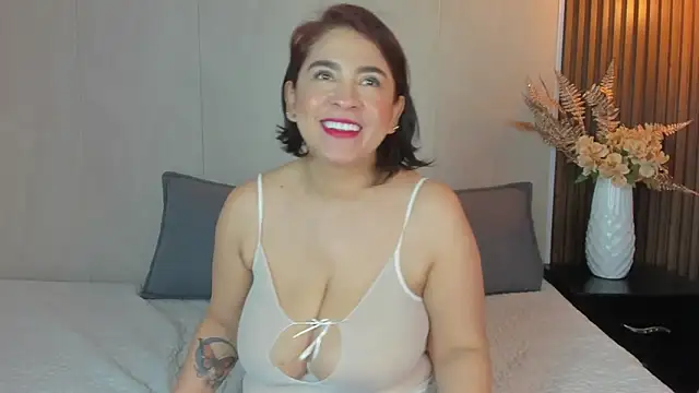 Meggan Moree online show from 10, 2, 2026