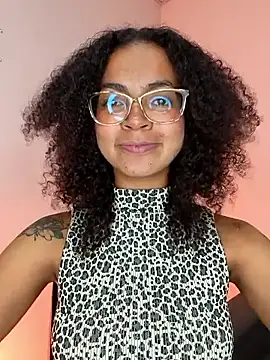   VioletaHeaven   online show from 2, 2, 2026