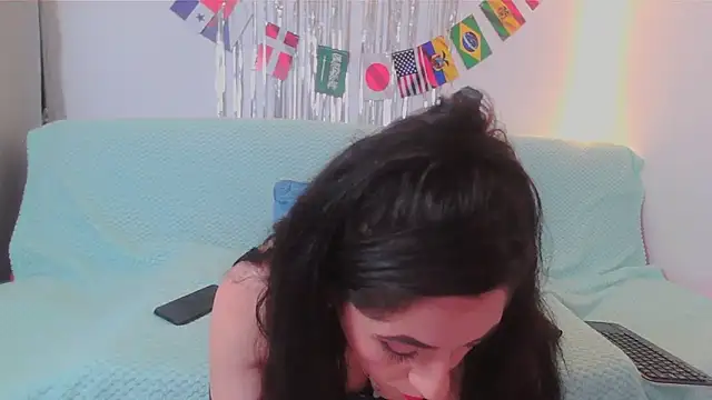 Erzsi-Moon online show from 28, 3, 2026