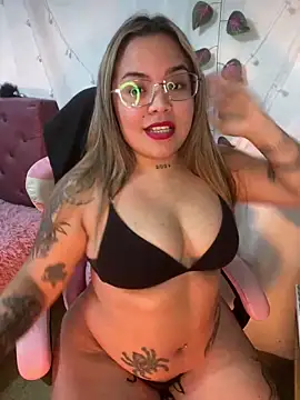 Snapshot of Lindalatina2001 chatting on 11, 6, 2026 Lindalatina2001 online show from 11, 6, 2026