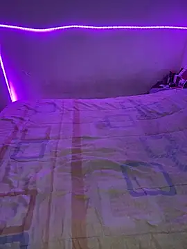 Lindalatina2001 online show from 25, 2, 2026