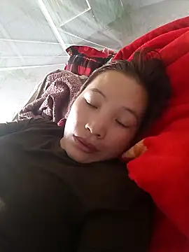 Evelyn-n online show from 17, 12, 2025