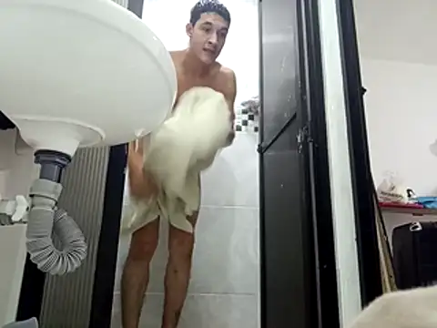 Snapshot of am_cvo1824 chatting on 30, 11, 2025 am cvo1824 online show from 30, 11, 2025