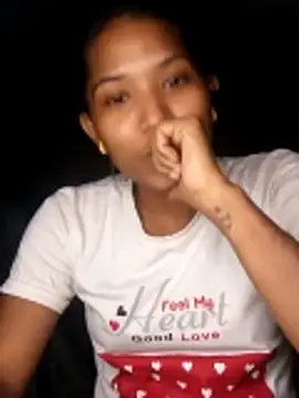 Snapshot of Hot_Mira01 chatting on 1, 12, 2025 Hot Mira01 online show from 1, 12, 2025