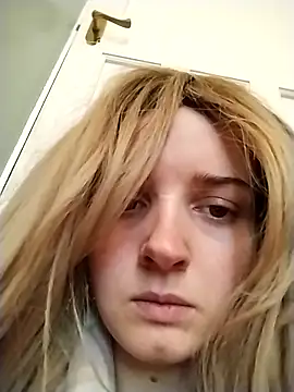 Amy01112 online show from 22, 12, 2025