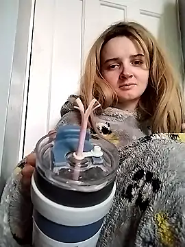 Amy01112 online show from 13, 1, 2026