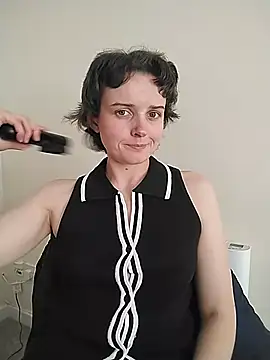 Snapshot of Amy01112 chatting on 8, 6, 2026 Amy01112 online show from 8, 6, 2026