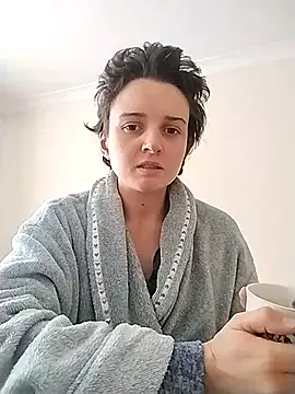 Amy01112 online show from 18, 4, 2026