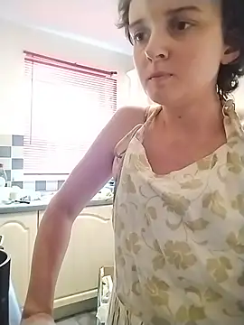 Amy01112 online show from 11, 7, 2026