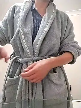 Amy01112 online show from 17, 4, 2026