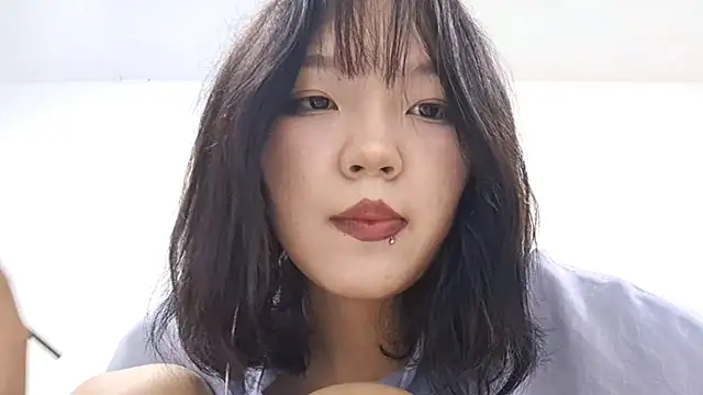 MeowMiaMeow online show from 4, 12, 2025