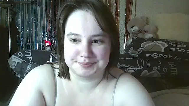 Snapshot of EriikaTwinz chatting on 8, 5, 2026 EriikaTwinz online show from 8, 5, 2026