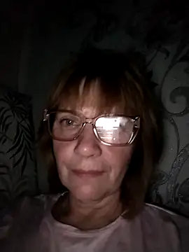 MichelleLove48 online show from 14, 4, 2026