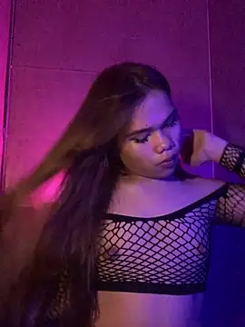 Yourtransalexa25 online show from 9, 2, 2026