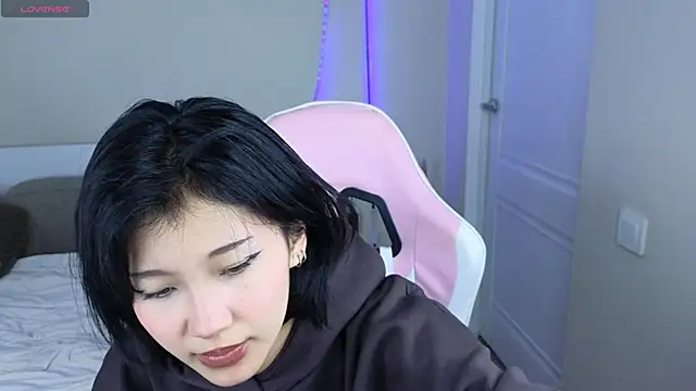 mimiicherry online show from 26, 2, 2026