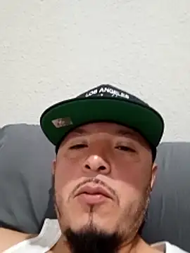 Lalin2323 online show from 4, 2, 2026