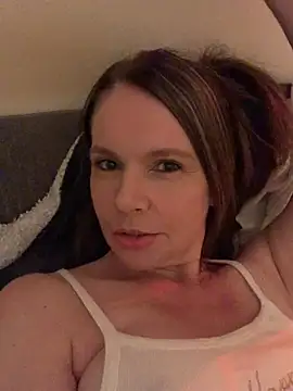 Snapshot of CherryCe chatting on 13, 4, 2026 CherryCe online show from 13, 4, 2026