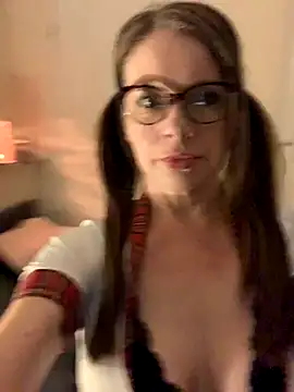 Snapshot of CherryCe chatting on 6, 1, 2026 CherryCe online show from 6, 1, 2026