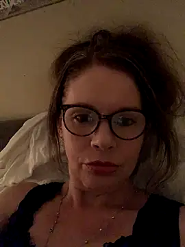 Snapshot of CherryCe chatting on 21, 12, 2025 CherryCe online show from 21, 12, 2025