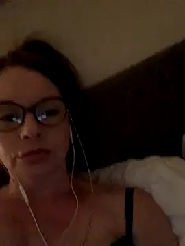 Snapshot of CherryCe chatting on 30, 11, 2025 CherryCe online show from 30, 11, 2025