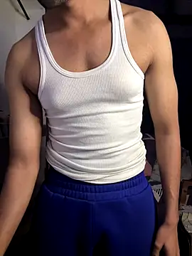 Snapshot of fitboy_xxx chatting on 3, 12, 2025 fitboy xxx online show from 3, 12, 2025