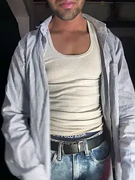 Snapshot of fitboy_xxx chatting on 8, 3, 2026 fitboy xxx online show from 8, 3, 2026