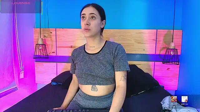 Ariana collinss online show from 8, 5, 2026