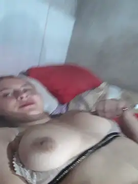 Estefanny Lolyy online show from 6, 1, 2026