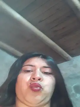 Estefanny Lolyy online show from 1, 6, 2026