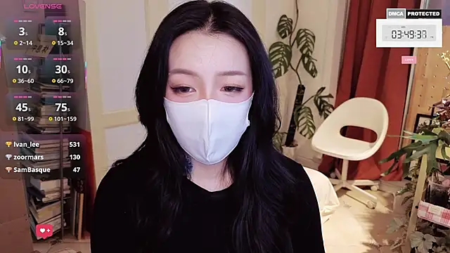 nayomi 34f online show from 22, 4, 2026