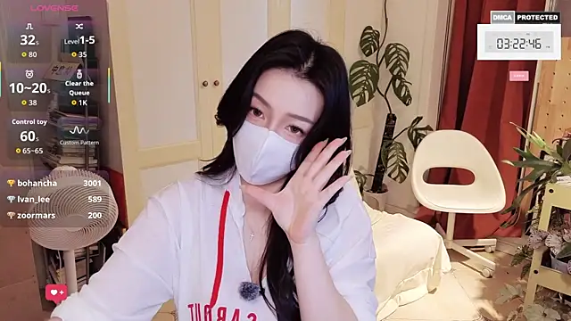 nayomi 34f online show from 24, 4, 2026