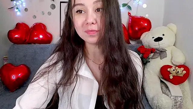 Snapshot of AlinaEleven chatting on 27, 4, 2026 AlinaEleven online show from 27, 4, 2026