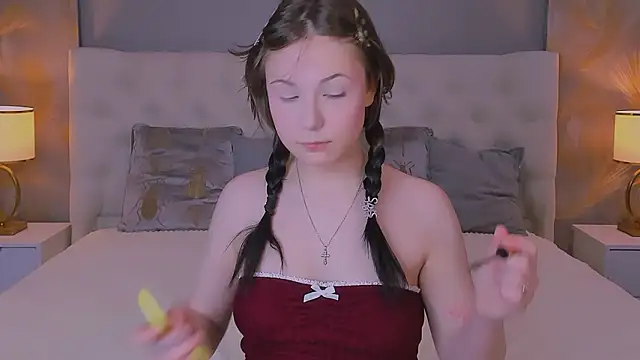 YONA WINK online show from 15, 3, 2026