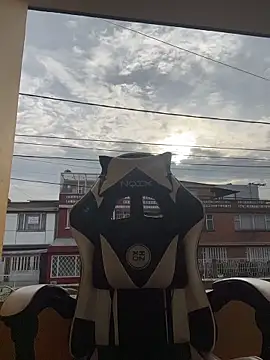 Snapshot of Engell_fire chatting on 2, 12, 2025 Engell fire online show from 2, 12, 2025