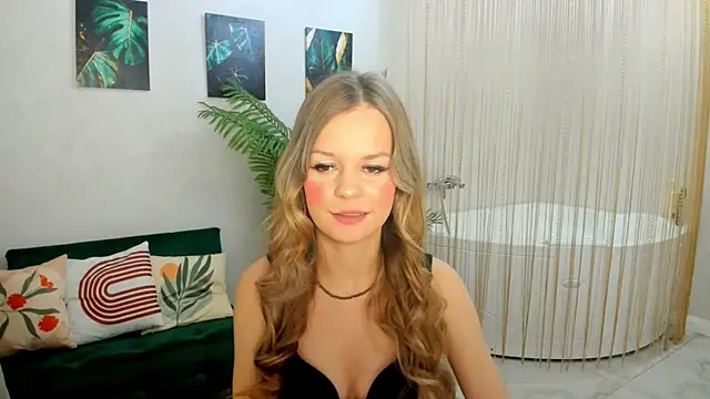 MidnighteAura online show from 12, 4, 2026