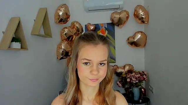 MidnighteAura online show from 12, 2, 2026