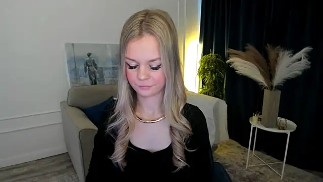 MidnighteAura online show from 21, 4, 2026