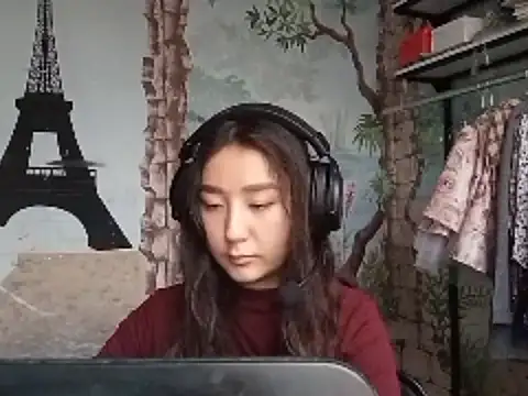 Snapshot of Sofiaherexo chatting on 4, 12, 2025 Sofiaherexo online show from 4, 12, 2025