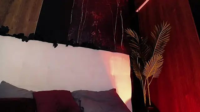 RavenFoxxy online show from 12, 5, 2026